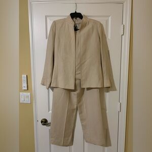 Kasper Classic 3-piece Linen Blend Khaki Cream Suit with Red Stitching, Size 4‎